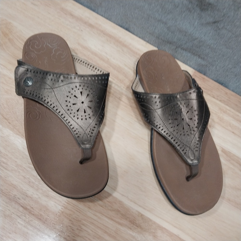 Rockport Womens Sandals Cobb Hill Laser Cut Thong 8.5W Bronze